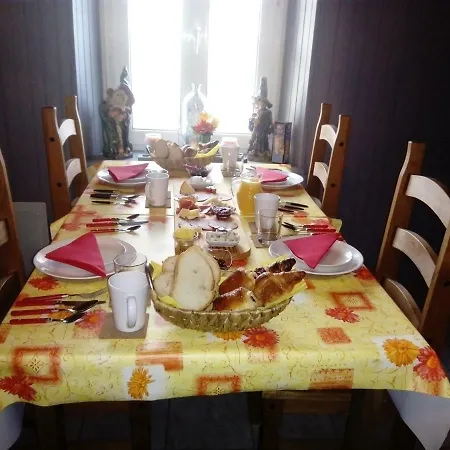 Gouarec * Lanrivain